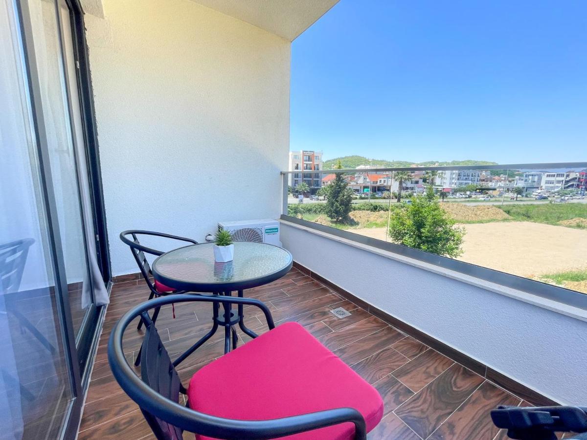 Xelent Hotel Ulcinj Exterior photo